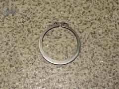 Пружинное кольцо (стопорное)